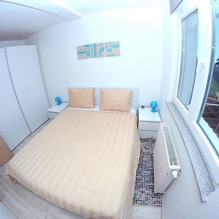 Apartment Livingstone Rijeka Bagian luar foto